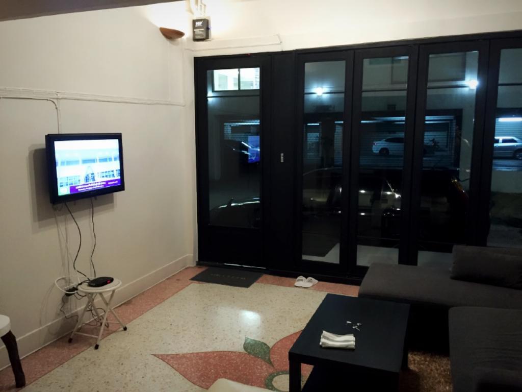 Need Sleep Hostel Bangkok Extérieur photo