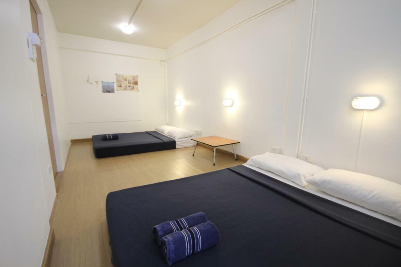 Need Sleep Hostel Bangkok Extérieur photo